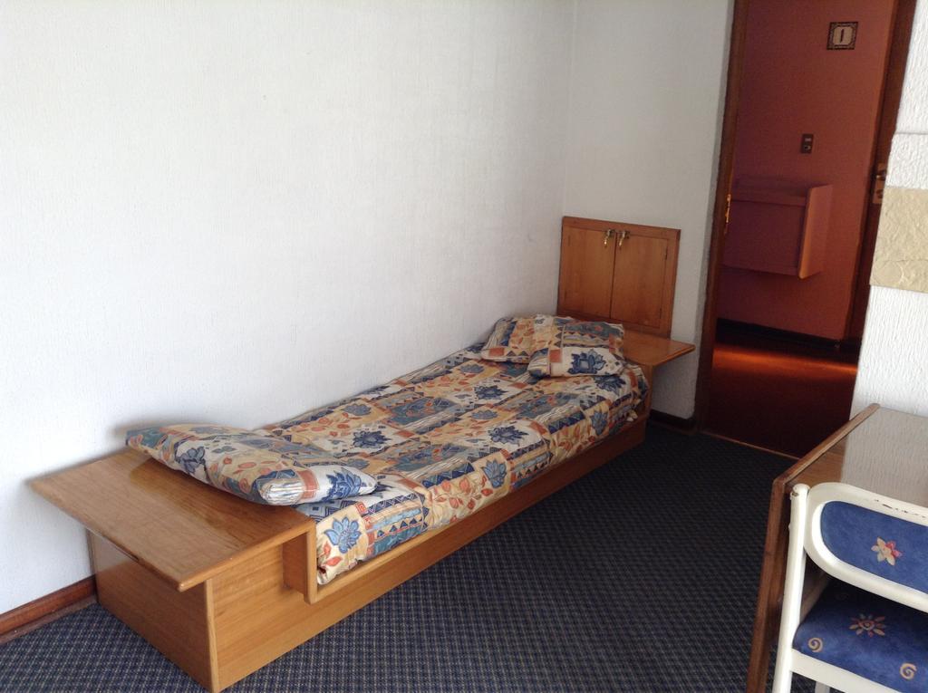 Hotel Alicante Chillan Bagian luar foto